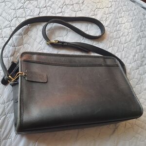 COACH Vintage Swagger Crossbody Purse Bag Glovetanned Leather Black No.9820